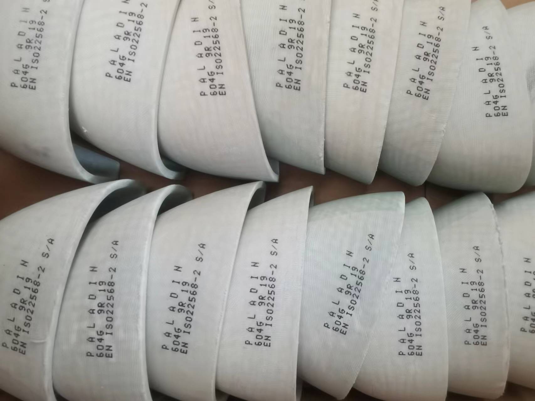 PU طراز المغلفة 522 CAP LIVERGLASS TOE | 200J مقاومة تأثير أحذية السلامة الصناعية