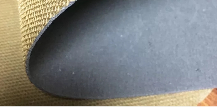 النسيج مع إيفا