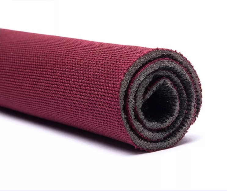 نسيج مغلفة بالعناق